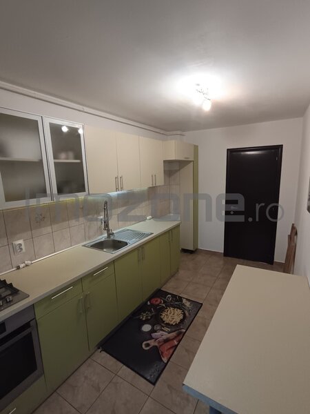 Garsoniera confort 1 sporit, 48 mp, disponibila imediat, loc de parcare.